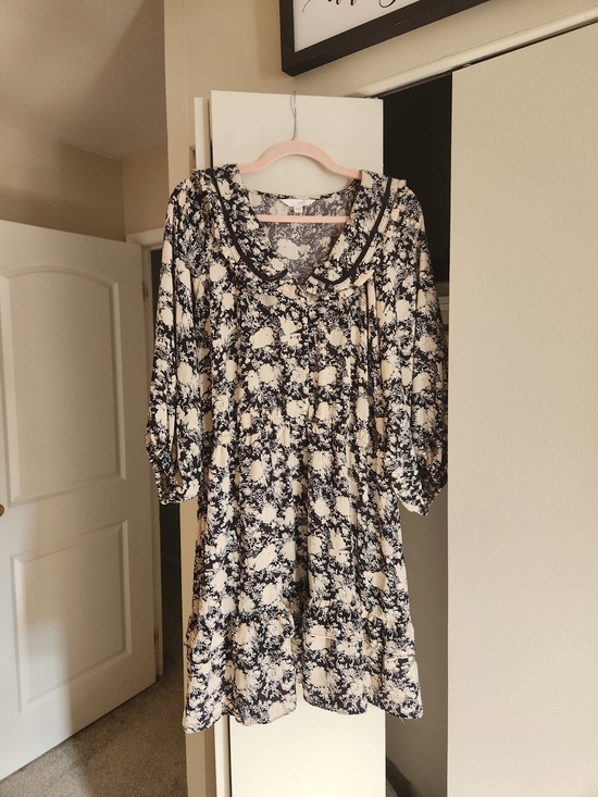 LC Lauren Conrad Dresses & Skirts - LC Lauren Conrad Cream and Black Floral Mini Dress Peter Pan Collar